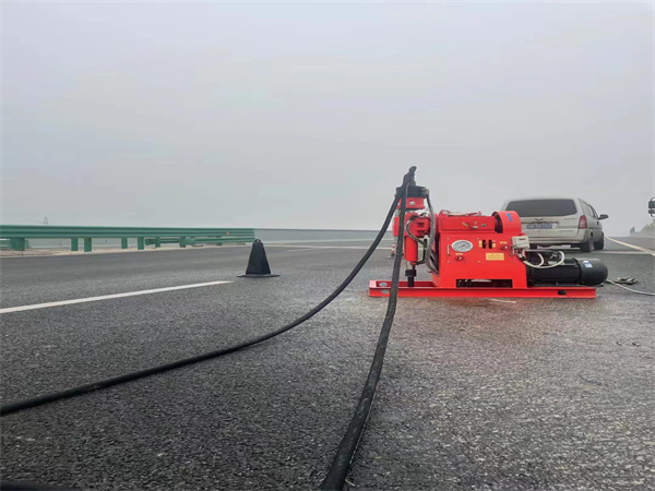 福泉马路路基路面开裂下沉注浆加固灌浆