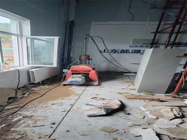 福泉地基基础下沉墙体裂缝加固注浆顶升施工